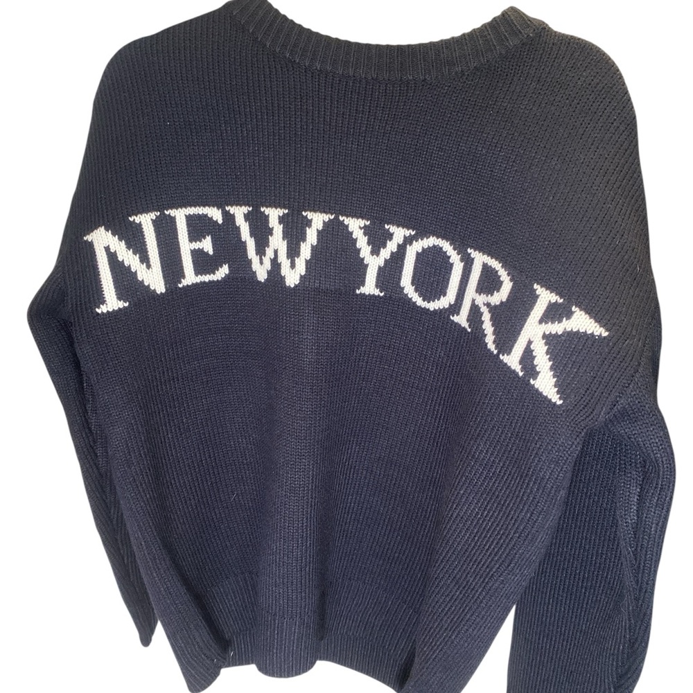 Vici Black and White New York Sweater small/oversized/baggy - Picture 3 of 6